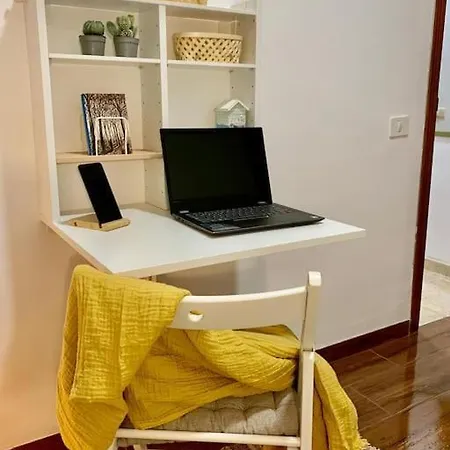 Confortable En Pueblo Costero Appartamento *